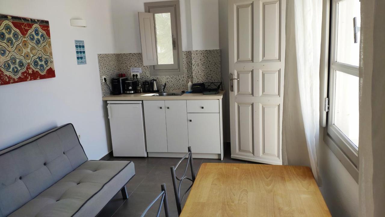 Apartment For 2-3 People 梅加洛克里 外观 照片